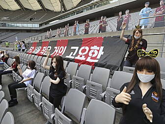 FC Seoul apologise for filling...